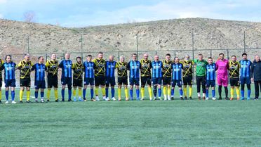 TMVFL Batı Karadeniz Beyaz Bölge'de kupanın sahibi Kastamonu Şerife Bacı Masterlar oldu