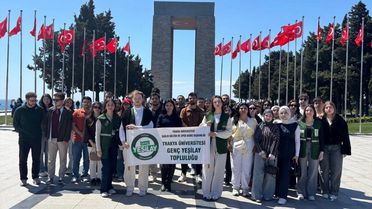 Trakya Üniversitesi öğrenci topluluklarından Çanakkale'ye tarih gezisi