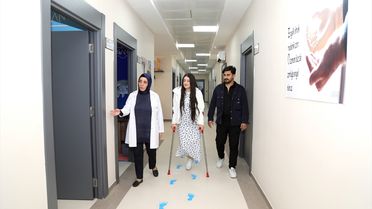 Ampute Genç Kıza Protez Desteği