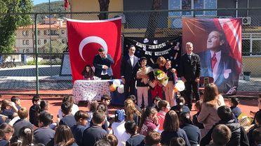 Öğrenciler Yazar Belgin Usta Yıldız ile Buluştu