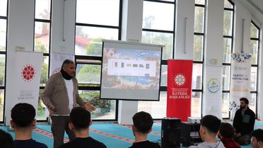 Kadirli'de İletişim ve Gençlik Kampı