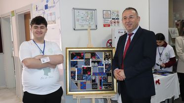 Ünye'de TÜBİTAK 4006 Bilim Fuarı Açıldı: Özel Öğrencilerin Projeleri Sergileniyor