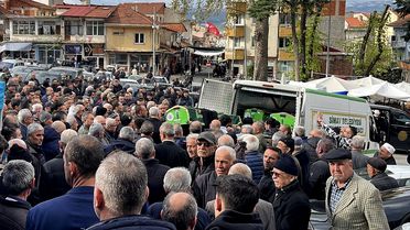 Aile Faciası: Avukat ve Ailesi Kazada Hayatını Kaybetti