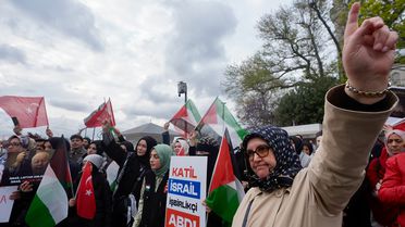 Üsküdar'da İsrail'in Filoya Saldırısı Protesto Edildi