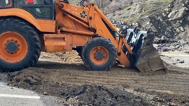 Van, Bitlis ve Muş'ta Kar Ulaşımı Engelliyor