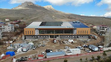 Van'da Yeni Kapalı Spor Salonu İnşaatında İlerleme