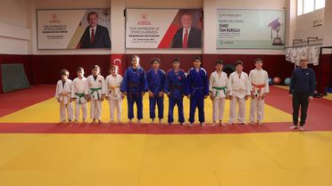 Van'daki 'Sporcu Fabrikası'nda 3 yılda binlerce çocuk ve genç eğitim aldı