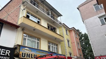 Vezirköprü'de Yangın Söndürüldü