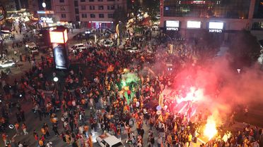 Galatasaray'ın Şampiyonluğu Coşkuyla Kutlandı