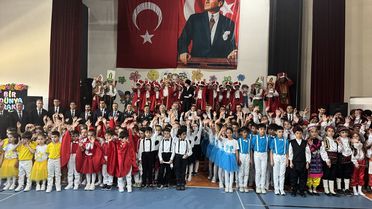 Yüksekova'da 23 Nisan Coşkusu