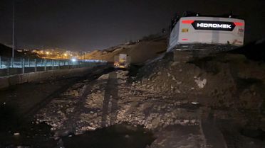 Yüksekova'da Heyelan: Pizok Yolu Kapatıldı