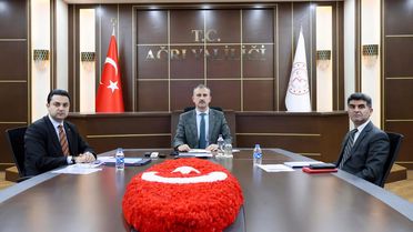 Ağrı Valisi Önder Bozkurt, sosyal risk haritaları toplantısına katıldı