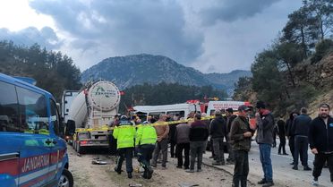 Antalya-Isparta Karayolunda Feci Kaza: 7 Ölü, 7 Yaralı