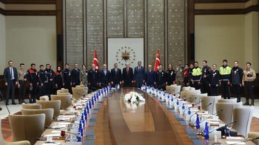 Cumhurbaşkanı Erdoğan, Bakan Çiftçi ve polisleri kabul etti