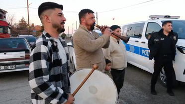 Kavga ihbarına giden polis ekipleri büyük şaşkınlık yaşadı