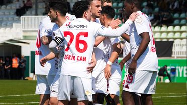 Vanspor, Serik Spor karşısında farka koştu
