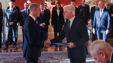 Ankara'daki NATO Zirvesi Çekya'yı karıştırdı! Cumhurbaşkanı ile başbakan birbirine girdi