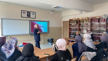 Aile Eğitim Programı İmam Hatip Velilerine Ulaşacak
