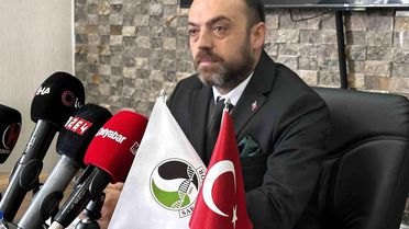 Enes Zengin: 'Biz bir enkaz aldık'