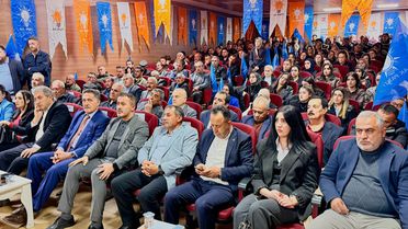 Gelecek Partisi'nden istifa eden 35 kişi AK Parti'ye geçti