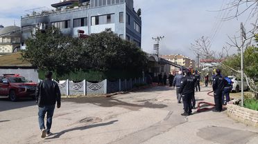 Plastik fabrikasında, su ısıtıcısından çıkan yangında zarar oluştu