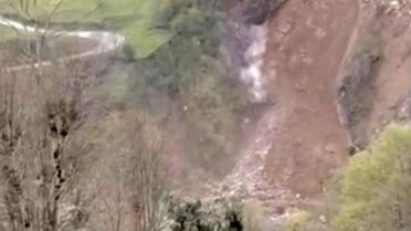 Rize'de Heyelan Anı Kamerada