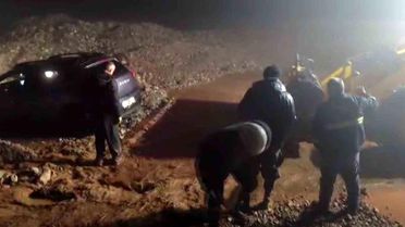 Şırnak'ta Şiddetli Yağış; Gazeteci Mahsur Kaldı