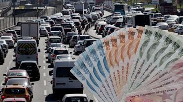 Akaryakıta rekor indirim! Tarihi düşüş pompa yansıdı