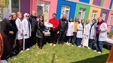 Anaokulundan Polislere Sürpriz Kutlama