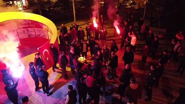 İnegöl'de Polislere Sürpriz Kutlama