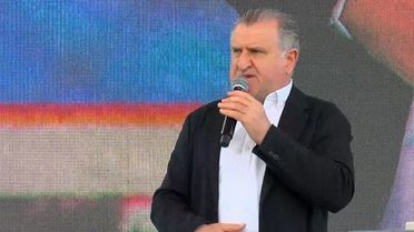 Bakan Bak: Sporun iyileştirici gücünü hep beraber yaşayalım