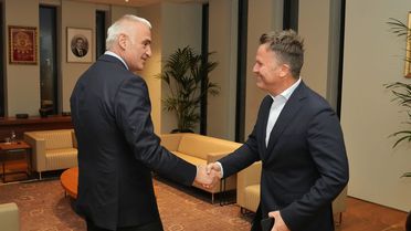 Bakan Ersoy, Avrupa Tur Operatörleriyle Görüştü