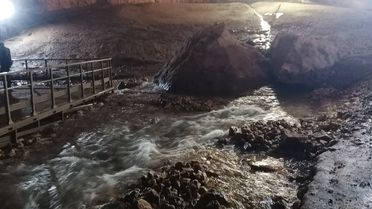 Yer altı kaynağı patladı, dünya harikası 13 yıl sonra su ile doldu