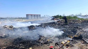 Çöp ve hurdalar yine alev aldı vatandaşlar duruma isyan etti