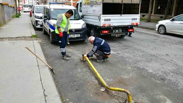 Esenyurt'ta kaldırım işgallerine zabıta engeli