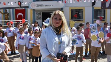 İpek Soylu Çocuklara Tenis İlhamı Verdi