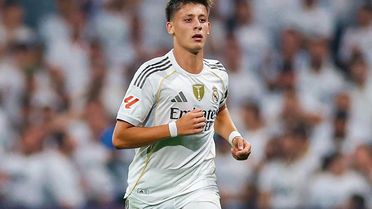 Kameralar Arda Güler'i çekiyordu! Arda'dan hocasına dikkatleri çeken hareket