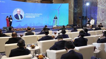 Kazakistan'da İlk Rüzgar Enerjisi Projesi Açıldı