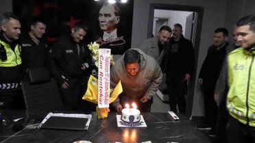 Polis Haftası'nda Sürpriz Kutlama
