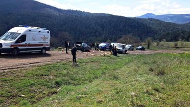 Tamir etmeye çalıştığı aracının altında kalan şahıs hayatını kaybetti