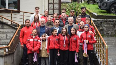 Türkiye şampiyonu kayak takımından anlamlı ziyaret