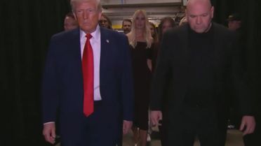 Barış masası çökerken Trump bakın nerede görüntülendi