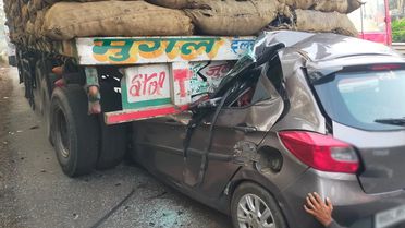 Katliam gibi kaza! 13 kişi öldü, 30 kişi yaralandı