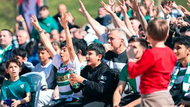 Bursa'da yeşil-beyaz coşku dev ekrana taşındı