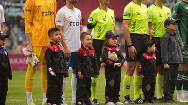 Bursaspor Liderliğini Sürdürdü