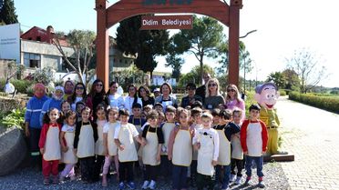 Didim'de çocuklar tarımı uygulamalı öğrendi