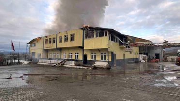 Kastamonu'daki fabrika yangını kontrol altına alındı