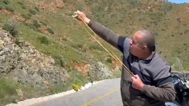 Marmaris'te sapanla tohum topu attılar