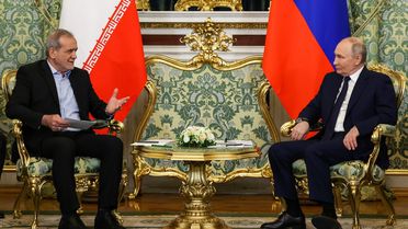 Putin ve Pezeşkiyan'dan Orta Doğu Telefon Görüşmesi