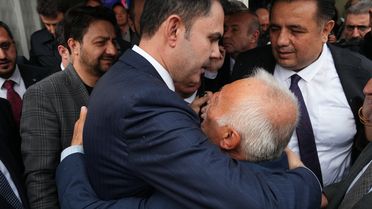 Şehit babasından Bakan Kurum'a teşekkür